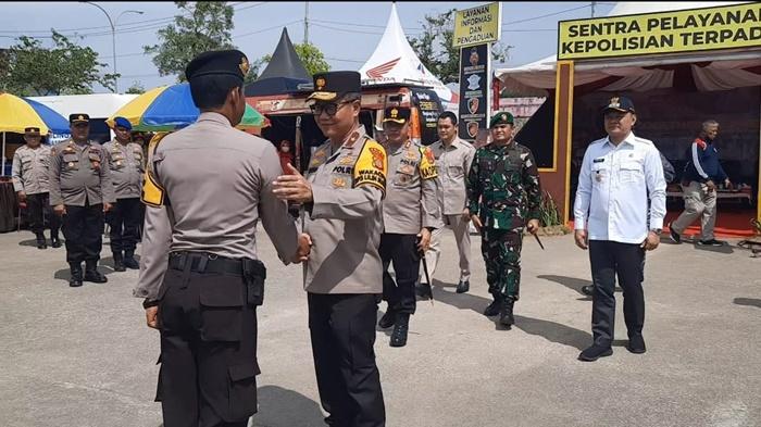 Pantau Pos Pengamanan di Paser, Wakapolda Kaltim Ingatkan Semua Pihak Antisipasi Teror