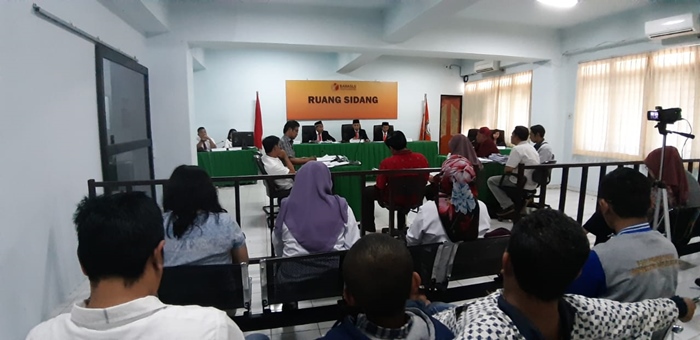 proses-sidang-bawaslu-kota-samarinda-kamis-1652019.jpg