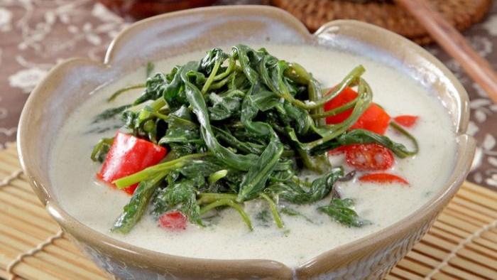 resep-sayur-kangkung-santan-simple-dan-enak.jpg