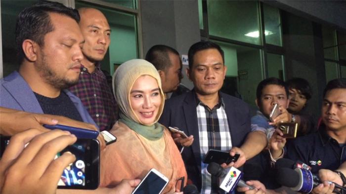 Merasa Ditipu soal Aspat, Reza Artamevia Laporkan Gatot Brajamusti ke Polda Metro Jaya