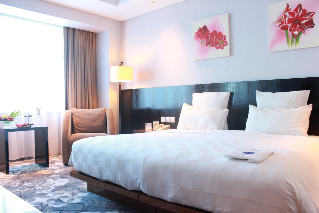 salah-satu-kamar-superior-room-yang-berada-di-novotel-balikpapan.jpg