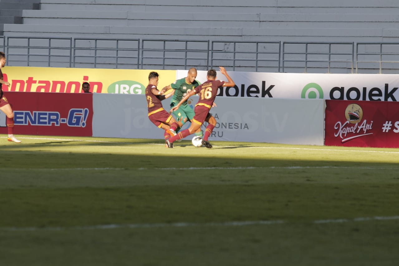 Menit 79 Persebaya vs PSM Makassar Liga 1 di Balikpapan, Ada Gol Balasan dari Amido Balde, Skor 3-2