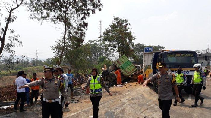 Kecelakaan Maut di Tol Cipularang, Jurnalrisa Pernah Ungkap Kisah Mistis Wanita Berbaju Merah di Tol