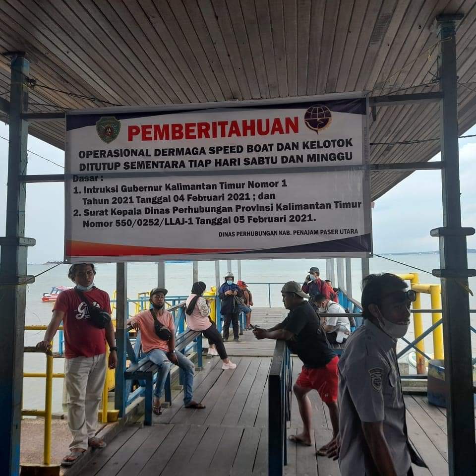 situasi-pelabuhan-speed-penajam-dipasang-baleho-pelabuhan-ini-bakal-tutup-pada-sabtu.jpg