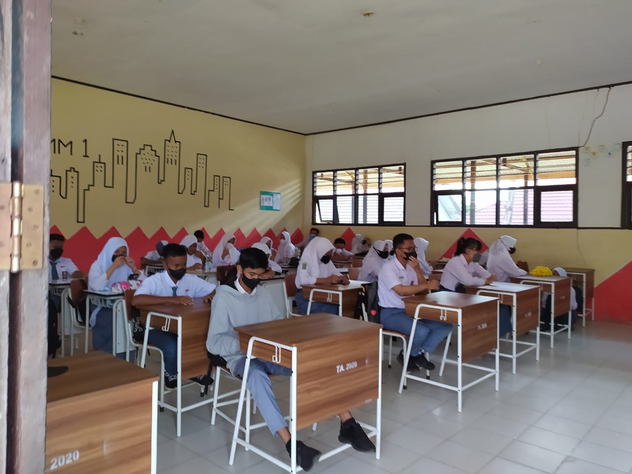 suasana-ptm-terbatas-di-smk-negeri-2-ppu.jpg