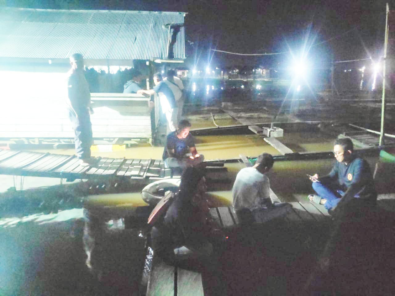 BREAKING NEWS Perahu Ces Karam di Sungai Mahakam Kukar, Satu Orang Hilang