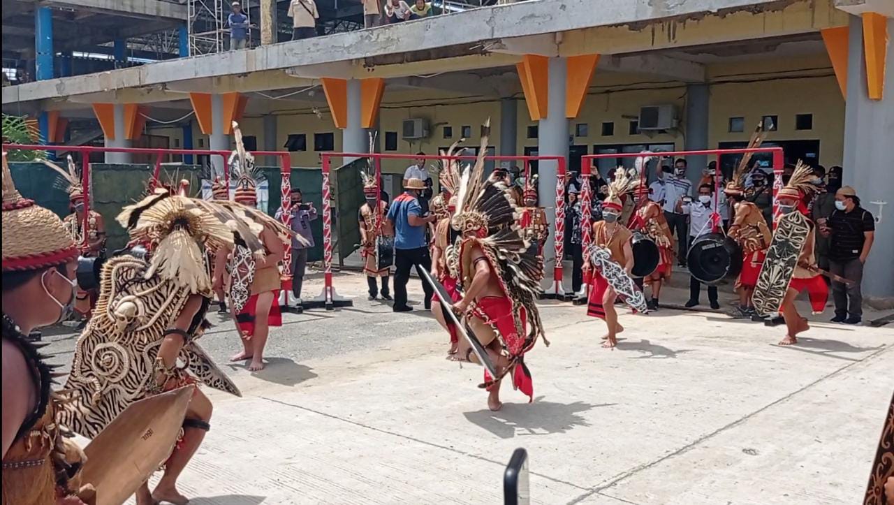 Kunci Jawaban Tema 8 Kelas 3 SD Halaman 121-128, Subtema 3 'Mengenal Budaya Indonesia'