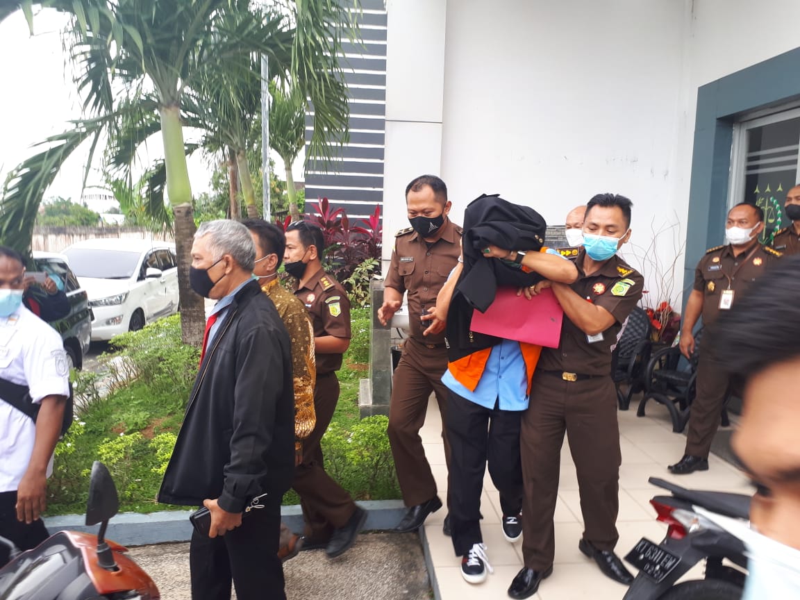 Kejati Kaltim Eksekusi Dirut Perusda PT MGRM, Diduga Kerjakan Proyek Bodong Rp 50 Miliar