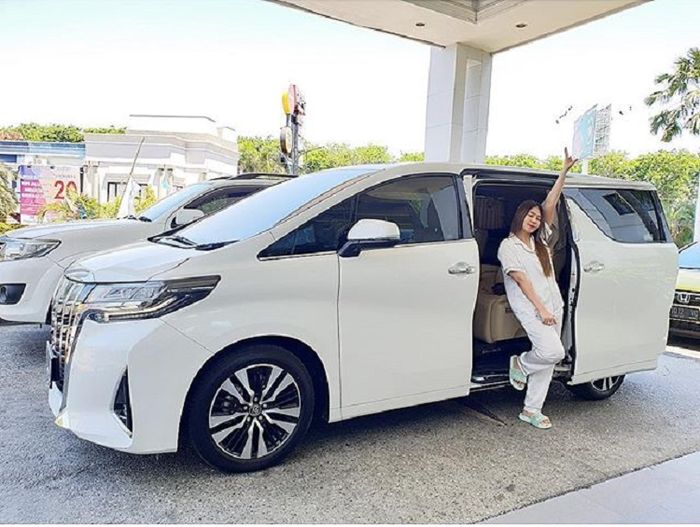 Curhat Sedih Via Vallen Usai Mobilnya Dibakar, Belum Perpanjang Asuransi, 3 Bulan tak Ada Pemasukan