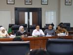 09102025_RDP_Komisi_IV_dengan_Disnakertrans__4_JPG.jpg