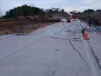 20230603_jalan-muara-jawa-kukar-rusak.jpg