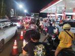 20231204_Antre-di-SPBU-Balikpapan-Kaltim.jpg