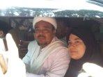20231216_Syarifah-Fadhlun-Yahya-bersama-suami-Habib-Rizieq-Shihab.jpg