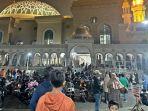 20240101_Masyarakat-di-Islamic-Center-Samarinda.jpg