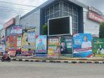 20240208_Deretan-APK-terpasang-di-Simpang-3-Ramayana.jpg