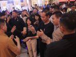20240228_menyapa-pengunjung-lalu-diajak-swafoto-di-Atrium-Big-Mall-Samarinda.jpg