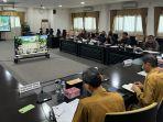 20240523_Gabungan-Komisi-DPRD-Paser-saat-menggelar-rapat-dengar-pendapat.jpg
