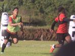 20240611_Bek-Borneo-FC-Muhammad-Alfharezzi-Buffon-saat-latihan.jpg