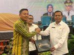20240625_penyerahan-cinderamata.jpg