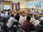 20250121_mantan-karyawan-PT-Kiani-Nusantara-mediasi-di-Disnakertrans-Berau.jpg