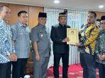 20250210_Pelantikan-Kepala-Daerah-di-Kaltim-2025.jpg