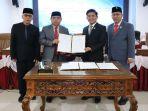20250506_serah-terima-dokumen-hibah-lahan-seluas-3-hektare-di-Bontang-untuk-gudang-Bulog.jpg