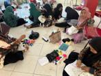 Lestarikan Budaya Lokal, 37 Warga Gunung Sari Ulu Balikpapan Belajar Sulam Tumpar