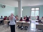 20251008-skeolah-rakyat.jpg
