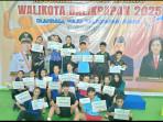 20251013_Penyerahan-hadiah-kejuaraan-bulutangkis-Walikota-Balikpapan-2025.jpg