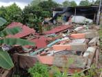 20251019_Kondisi-Rumah-Ambruk-di-Muara-Rapak.jpg<pf>20251019_Puing-puing-Bekas-Longsor-Rumah.jpg<pf>20251019_Longsor-di-Butok-Muara-Rapak-Balikpapan.jpg