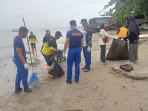 Polairud Polresta Balikpapan Gelar Aksi Bersih Laut dan Pantai di Pesisir Semayang