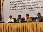 20251027_Ketua-DPRD-Balikpapan-Alwi-Al-Qadri-menyoroti-rendahnya-kehadiran-OPD.jpg