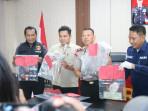 20260604_Kasatreskrim-Polres-PPu-Barang-Bukti-Penipuan-QRIS-Palsu.jpg