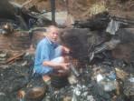 24072025-Karmaji-berusia-69-selaku-pemilik-rumah-yang-terbakar-di-jalan-Monginsidi.jpg