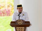 Airlangga-Hartarto-saat-hadir-menyaksikan-acara-Serah-Terima-Operasional-Bandara-Internasional.jpg