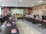 Banggar-DPRD-Kaltim-rapat-bersama-TAPD.jpg