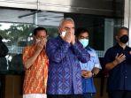 Gubernur-Isran-Noor-dan-rombongan-berdoa-sebelum-melakukan-kunjungan.jpg