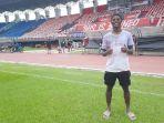 Hugo-Samir-usai-sesi-latihan-Bersama-Borneo-FCRabu1272023.jpg