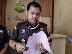 Kepala-Seksi-Pidana-Khusus-Pidsus-Kejaksaaan-Negeri-PPU-Mosezs-Manullang0.jpg