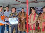 TCM-BEK Bantu Pemasangan KWH Listrik Gratis untuk 366 KK di Kutai barat