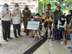 PLN-Peduli-saat-menyalurkan-CSR-senilai-Rp-205-juta-untuk-bantuan-pemberdayaan-disabilitas.jpg