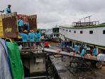 Pemprov-Kaltim-melalui-Dinas-Sosial-memberangkatkan-sebanyak-4500-paket-bantuan-logistik.jpg