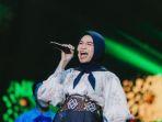 Salma-Indonesian-Idol-2023-nyanyi-lagu-Rungkad-Happy-Asmara.jpg