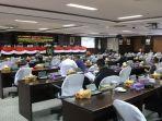 Wakil-Ketua-DPRD-Kaltim-Muhammad-Samsun-saat-memimpin-rapat-paripurna-ke-41.jpg