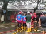 Warung-Makan-dan-Sembako-Dekat-Kantor-Gubernur-Kaltim-Terbakar.jpg