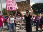 aksi-selebriti-women-march_20170308_085652.jpg