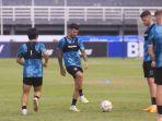 borneo-fc-latihan-siap-hadapi-persita.jpg<pf>borneo-fc-siap-kalahkan-persita.jpg<pf>borneo-fc-samarinda-siap-lawan-persita.jpg<pf>diego-mitchels-borneo-fc-samarinda-siap-hadapi-persita.jpg<pf>borneo-fc-siap-tempur-lawan-persita.jpg<pf>borneo-fc-samarinda-siap-lawan-persita-02.jpg