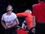 gregoria-mariska-saat-diperiksa-tim-medis-di-perancis-open-2018_20181029_004723.jpg