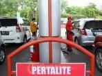 harga-pertalite-per-liter-resmi-gantikan-premium-jadi-bbm-penugasan-pertamina-ungkap-stok-kuota.jpg
