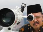 hilal-mengamabi-posisi-bulan-isbat-1_20150716_191130.jpg